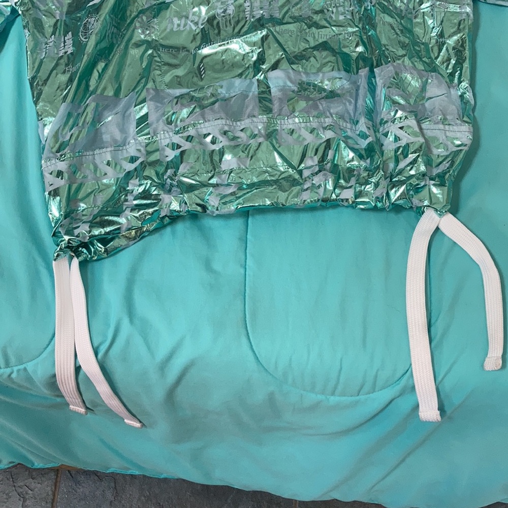 Nike flashy windbreaker - Picture 6 of 10
